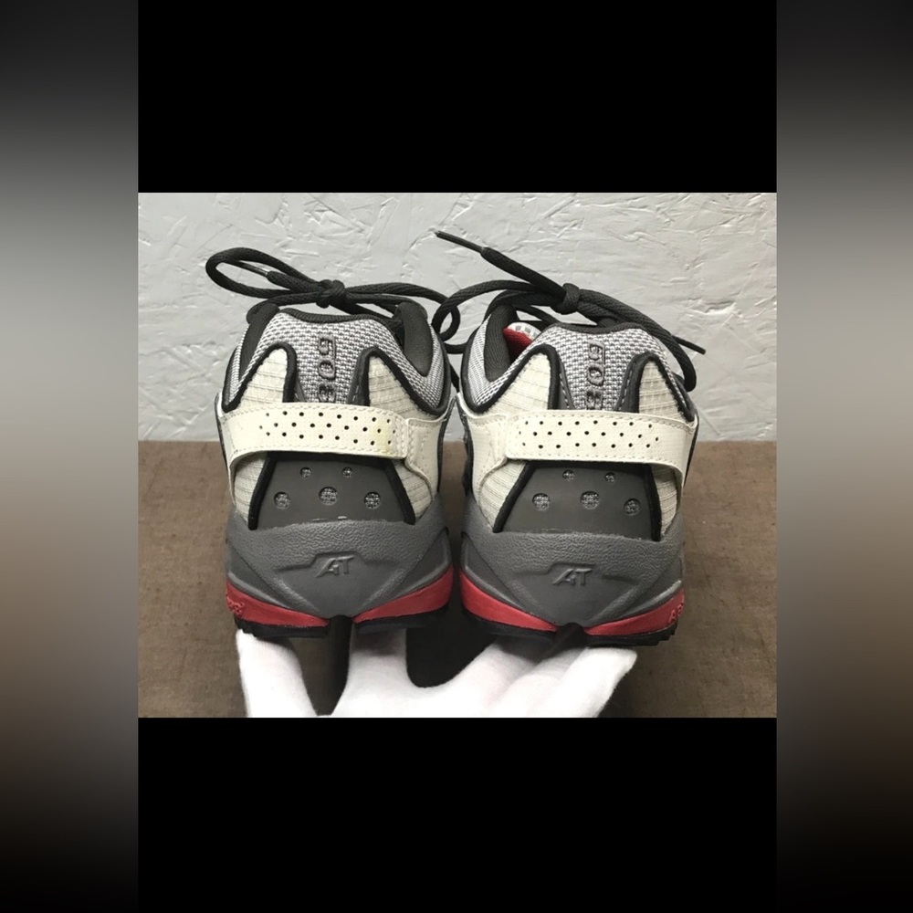 Excellent Made in USA New Balance 608 Men's 10D Sneakers All Terrain Gray Mesh - Picture 5 of 16